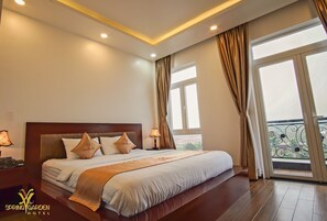 Deluxe Double Room, Lake View | Minibar, in-room safe, blackout drapes, soundproofing - Spring Garden Hotel (Long Khánh)