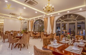 Restaurant - Spring Garden Hotel (Long Khánh)