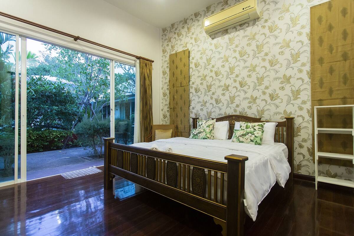 Phòng Suite Premium, bồn tắm thủy lực | Truy cập Internet không dây miễn phí, bộ trải giường