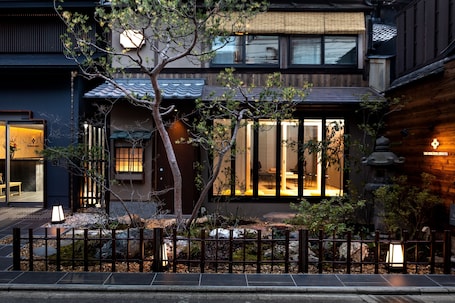 Exterior. The Machiya Ebisuya