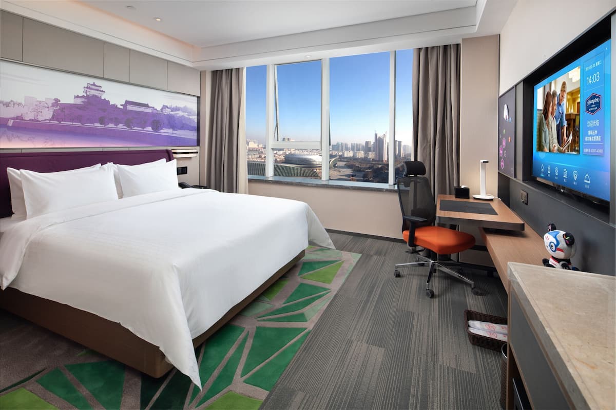 Comfort Double Room | Minibar, desk, blackout drapes, free WiFi