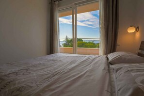 2 室のベッドルーム、WiFi