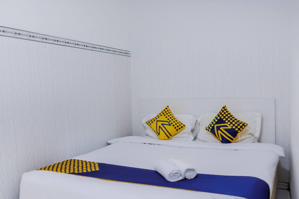 ๋๋ญ์ค ์คํ๋์ค | 1 ๊ฐ์ ์นจ์ค, ์ฑ
์, ๋ฌด๋ฃ WiFi, ์นจ๋ ์ํธ