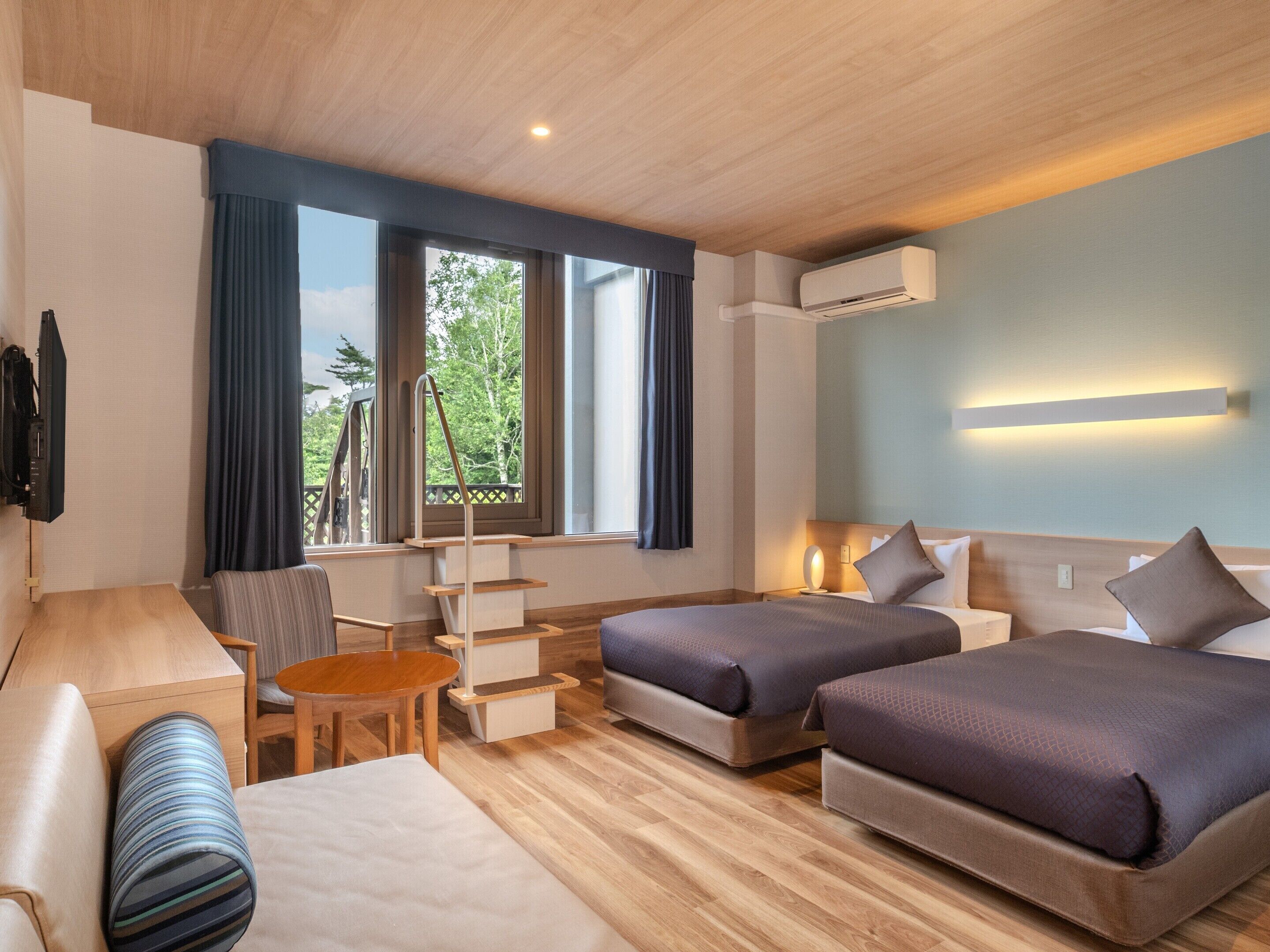 Standard Twin Room(With Private Dog Park)(With shower booth) , Non Smoking | Free WiFi, bed sheets