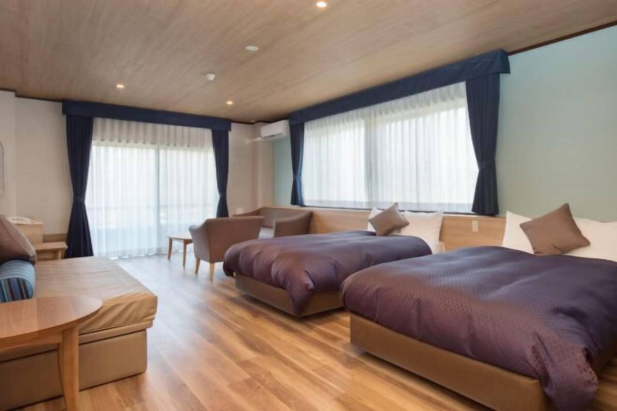 Wifi gratis y ropa de cama