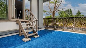 Habitación estándar con 2 camas individuales, para no fumadores (Private Dog Park / shower booth) | Wifi gratis y ropa de cama