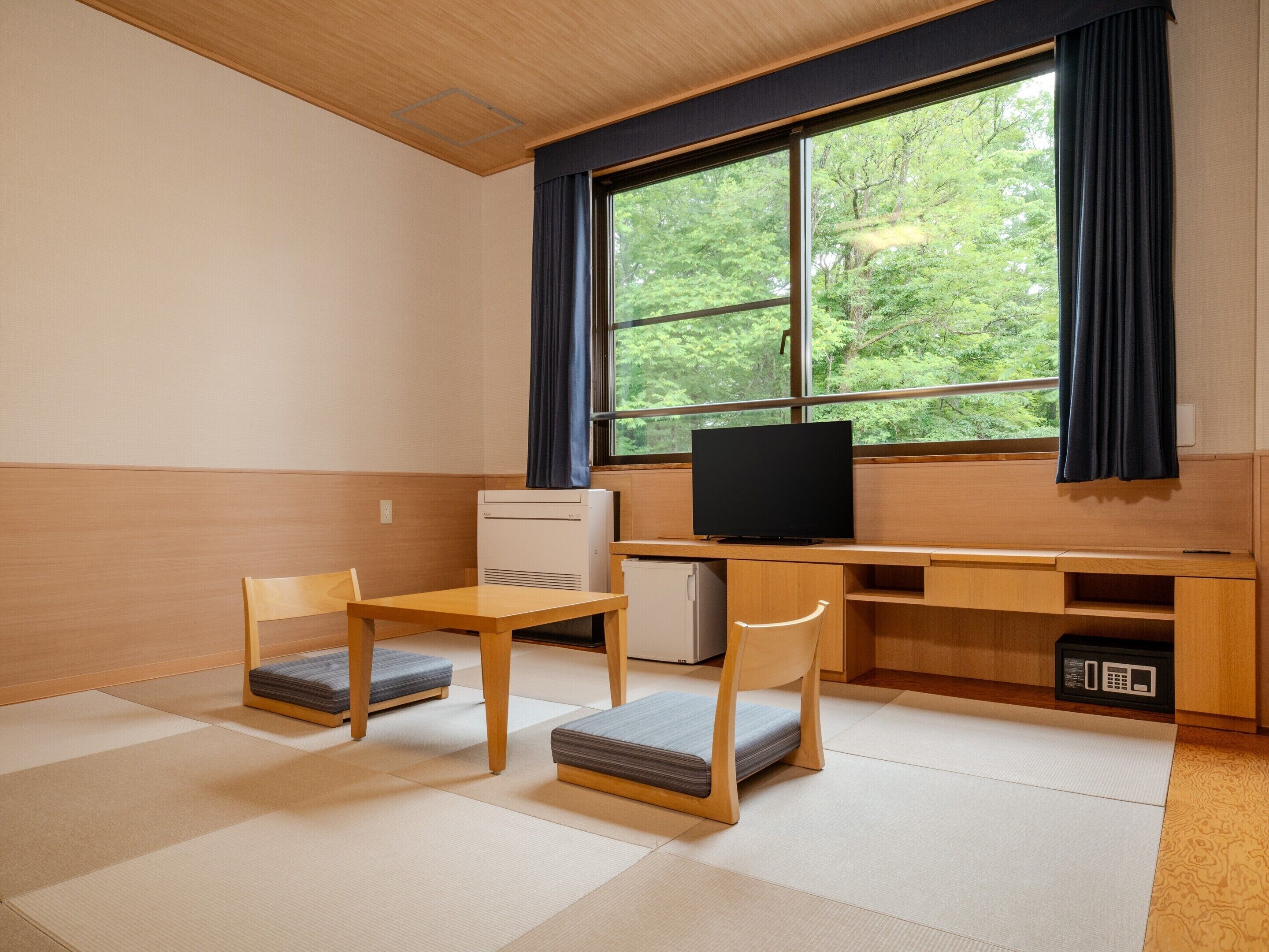 Japanese 7 Tatami(With toilet) , Non Smoking | Free WiFi, bed sheets