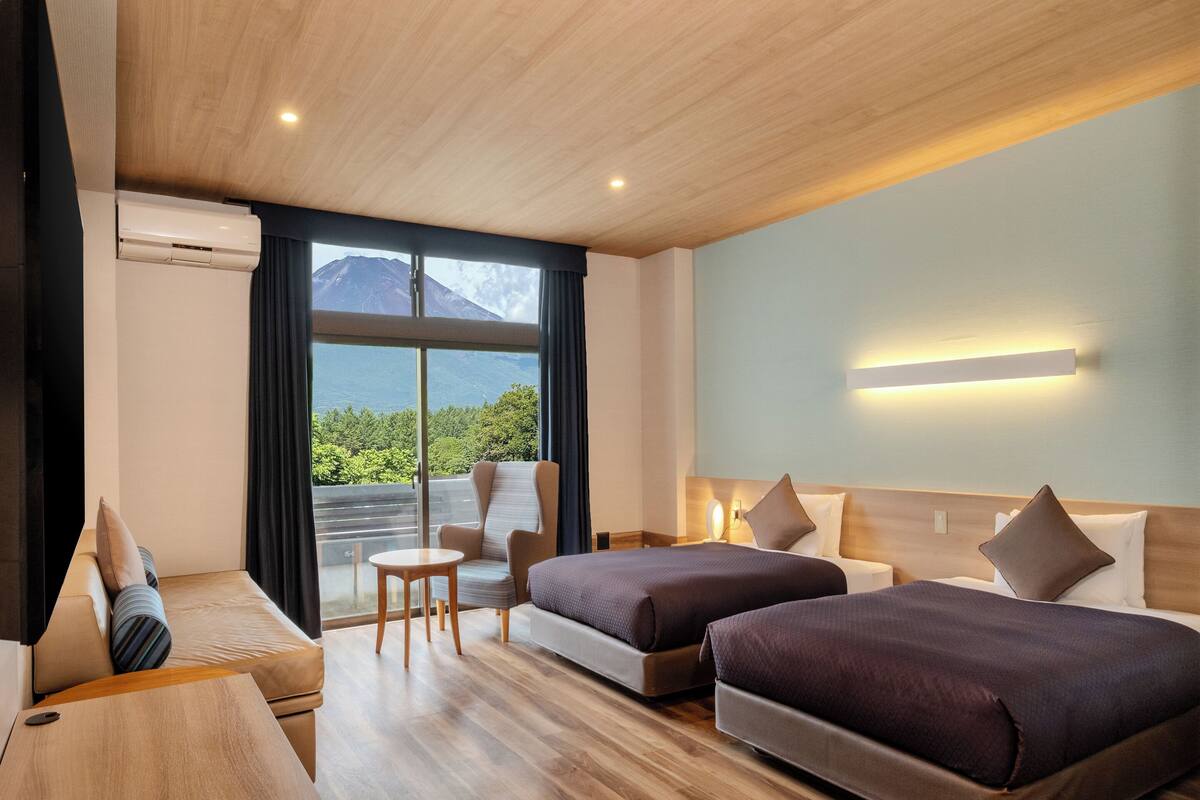 Mt. Fuji View Deluxe Twin Room (Non-smoking) | Free WiFi, bed sheets