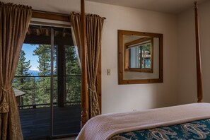 5 bedrooms, desk, iron/ironing board, free WiFi
