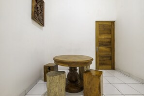 Interior detail - Hotel O Syariah Tasikmalaya Near Universitas Siliwangi Formerly Siliwangi Guest House (Tasikmalaya)