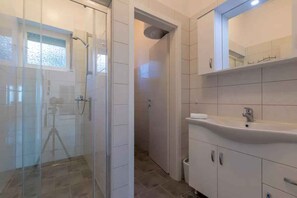 Shower, soap, shampoo