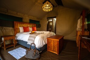 Luxury Tent (Queen bed)