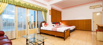 OYO 2855 Sartika Hotel Pati