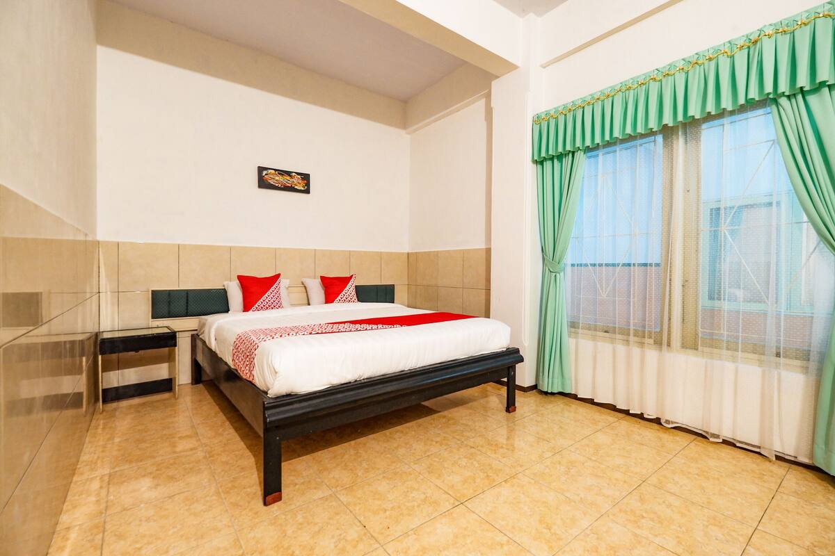 Deluxe Suite | WiFi (free), bed sheets