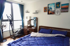 2 室のベッドルーム、WiFi (無料)