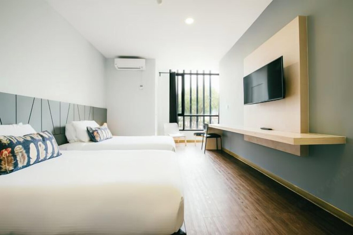 In-room safe, desk, laptop workspace, blackout drapes