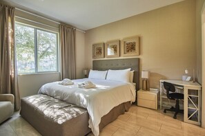 4 bedrooms, desk, iron/ironing board, travel crib