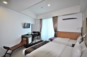 In-room safe, desk, free WiFi, bed sheets - Sipadan Inn 3 (Semporna)