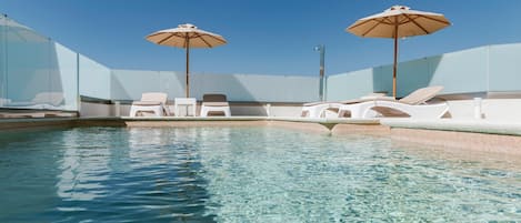 Indoor pool, outdoor pool