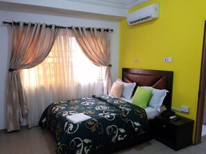 Classic Room | In-room safe, desk, iron/ironing board, bed sheets - Joanne's Court (Lekki)
