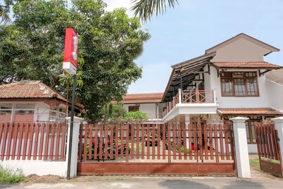 Hotel O Kina Family Residence Syariah