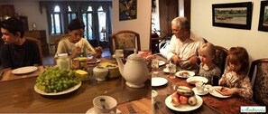 Restaurant - Ambrosia Guest House (Dhaka)