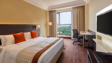 Luxe Double Room | In-room safe, desk, blackout curtains, iron/ironing board