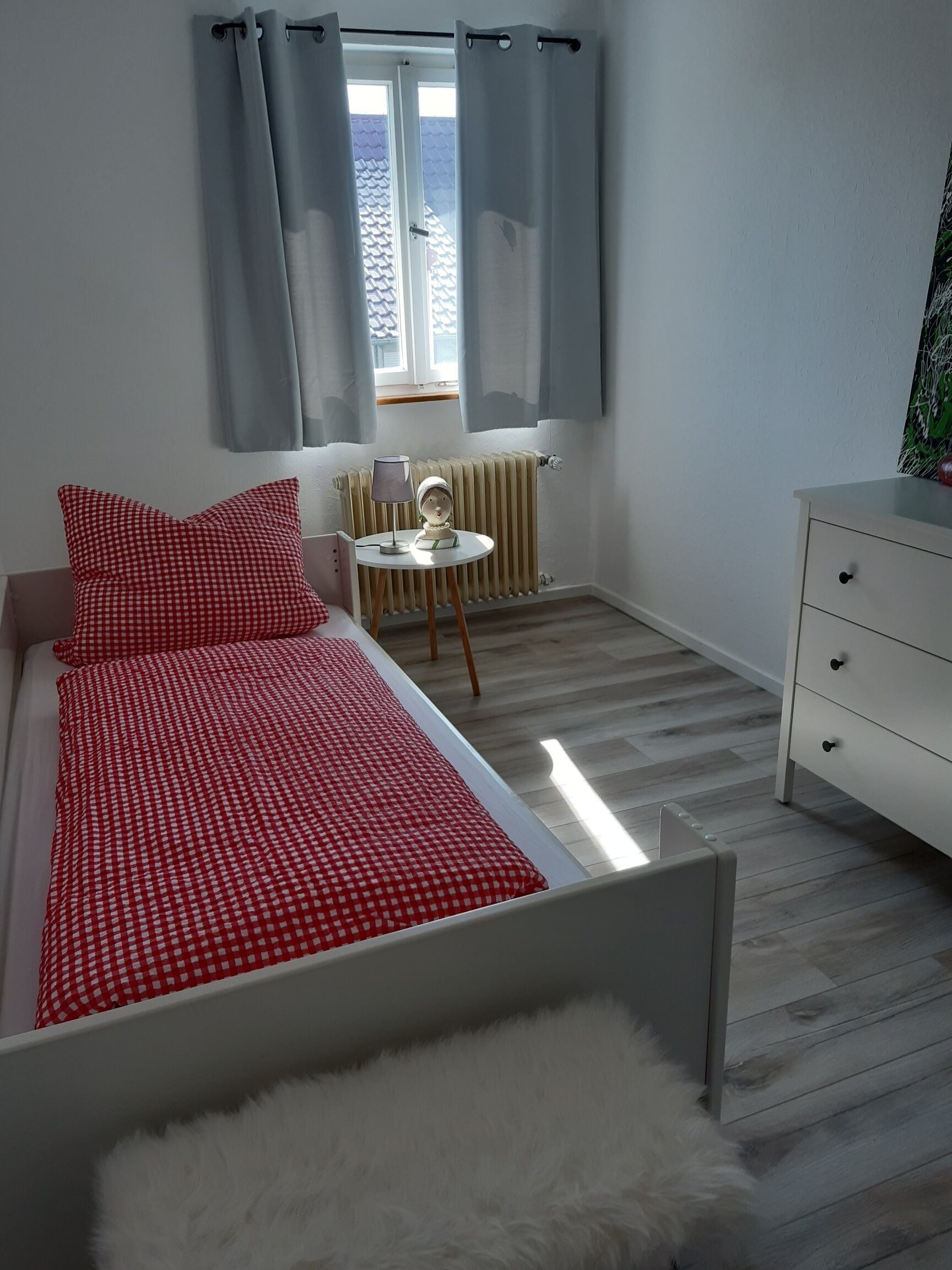 3 bedrooms, travel crib, free WiFi, bed sheets