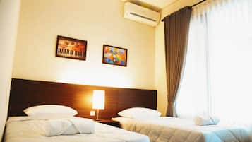 Standard Twin Room | 3 bedrooms, iron/ironing board, free WiFi