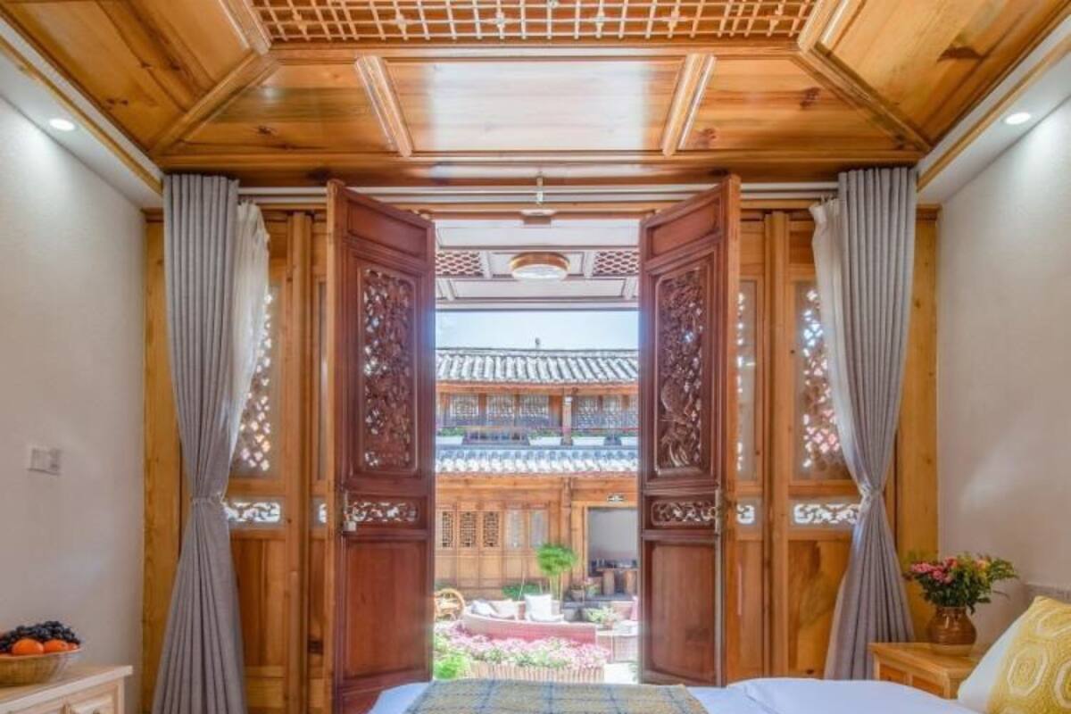 Traditional Double Room | Desk, blackout drapes, free WiFi
