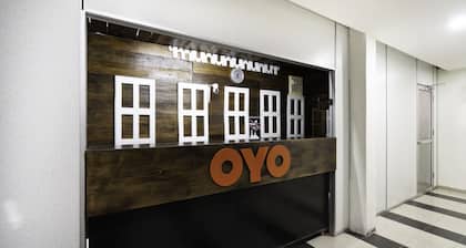 OYO 89960 Manjung Inn Hotel