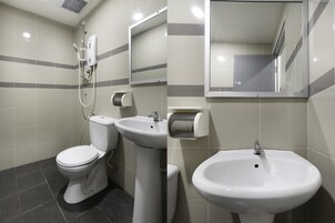 Ducha, cabezal de ducha tipo lluvia, artículos de tocador gratuitos