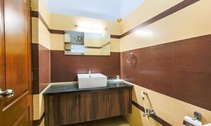 Deluxe Room | Bathroom | Shower, free toiletries, towels - FabHotel Yesmark I (Hyderabad)
