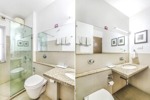 Deluxe Room | Bathroom | Shower, free toiletries, towels