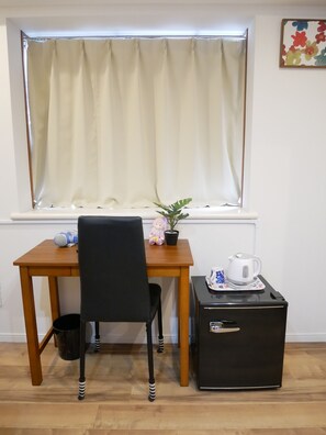 Habitación individual Deluxe | Cortinas opacas, wifi gratis, ropa de cama