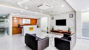Lobby sitting area - FabHotel Yesmark III (Hyderabad)