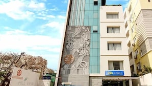 Front of property - FabHotel Yesmark III (Hyderabad)