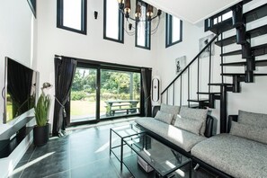 Ferienhaus, 3 Schlafzimmer, 2 Bäder (Cottage) | Wohnzimmer | Flachbildfernseher