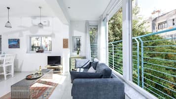 Apartment, 2 Bedrooms | Interior