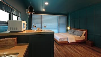 1 bedroom, individually decorated, individually furnished, free WiFi