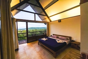 Classic Cottage | 20 bedrooms, bed sheets - Shatavari eco resorts (Khanapur)