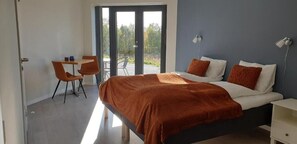 Soundproofing, free WiFi, bed sheets - Torgarhaugen (Brønnøy)