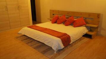 2 bedrooms, bed sheets