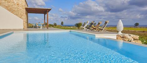 Piscina stagionale all'aperto