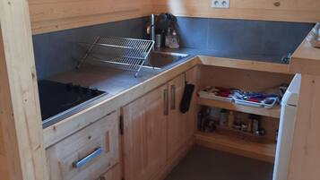 Réfrigérateur, micro-ondes, four