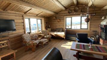 Utsikten | 3 bedrooms, individually decorated, individually furnished, bed sheets