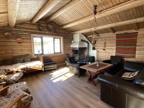 Utsikten | Individually decorated, individually furnished, bed sheets