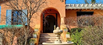 Villa in Provence - Luberon, *4bedroom/swimming pool * fenced garden & parking