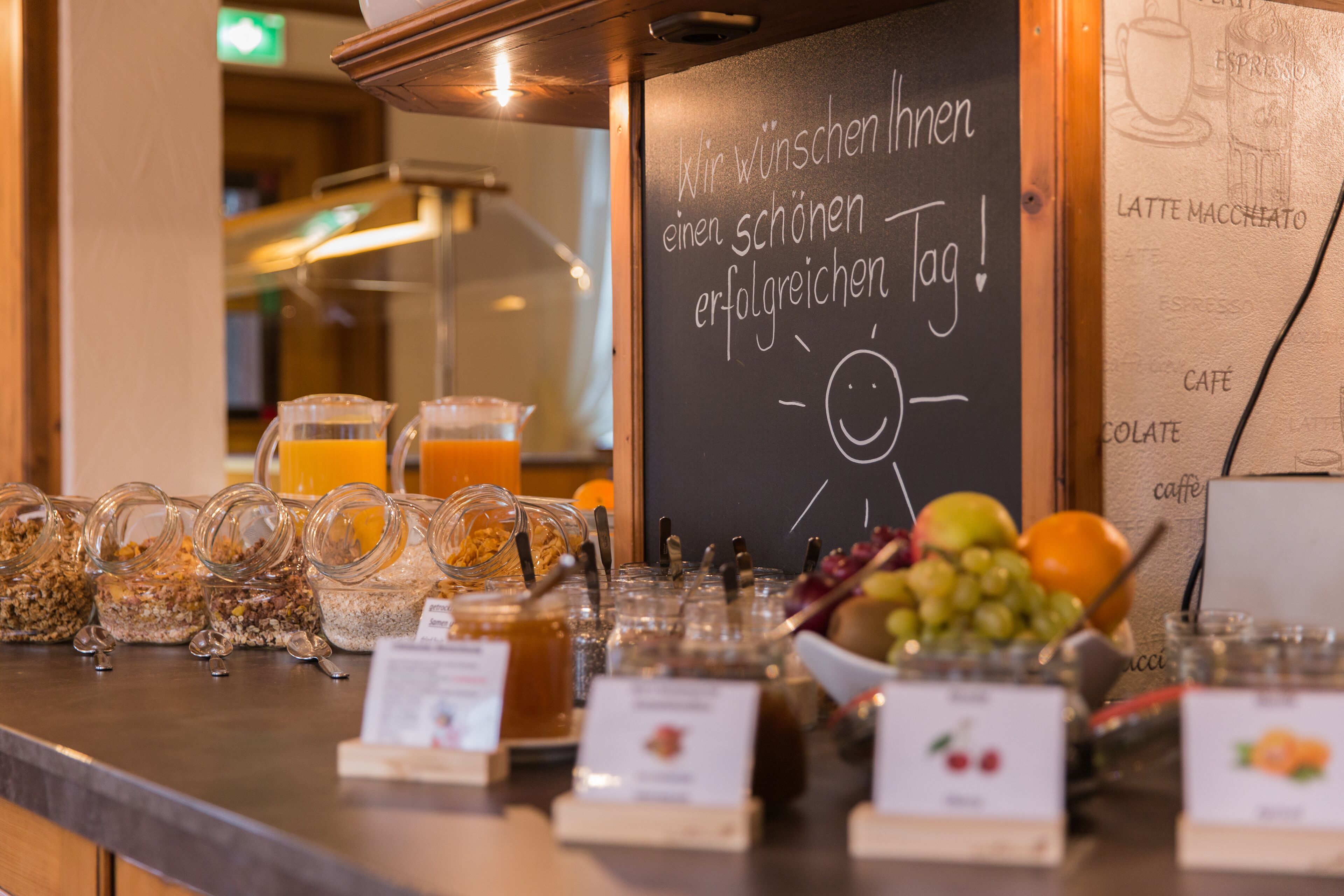 free daily continental breakfast