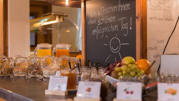 Free daily continental breakfast